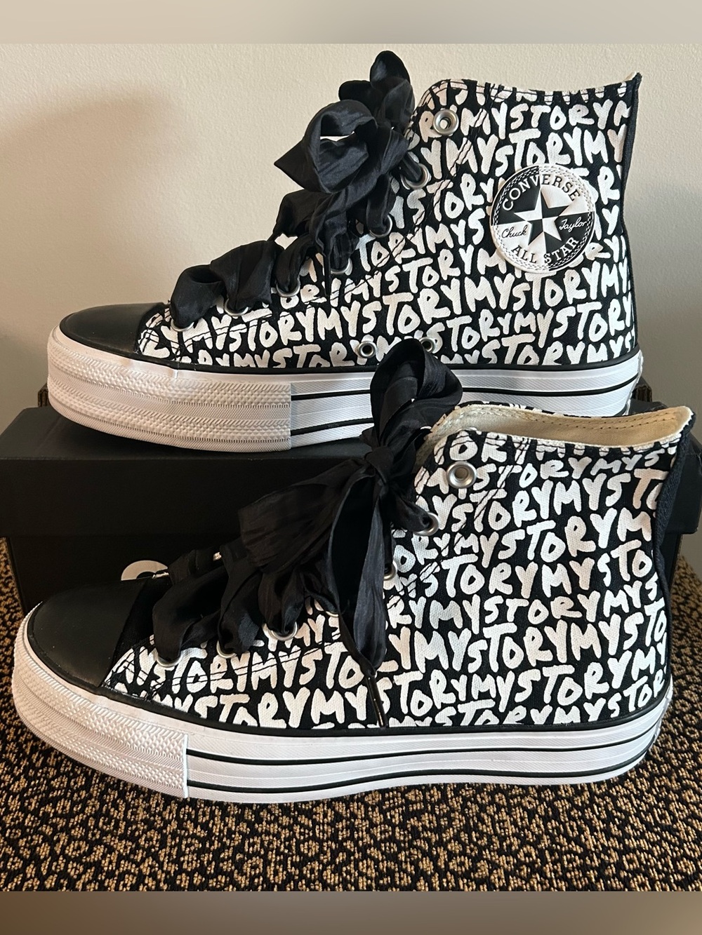 Converse Hi Top Platform My Story Black & White Graphic w Bonus Ribbon Laces - Picture 2 of 6